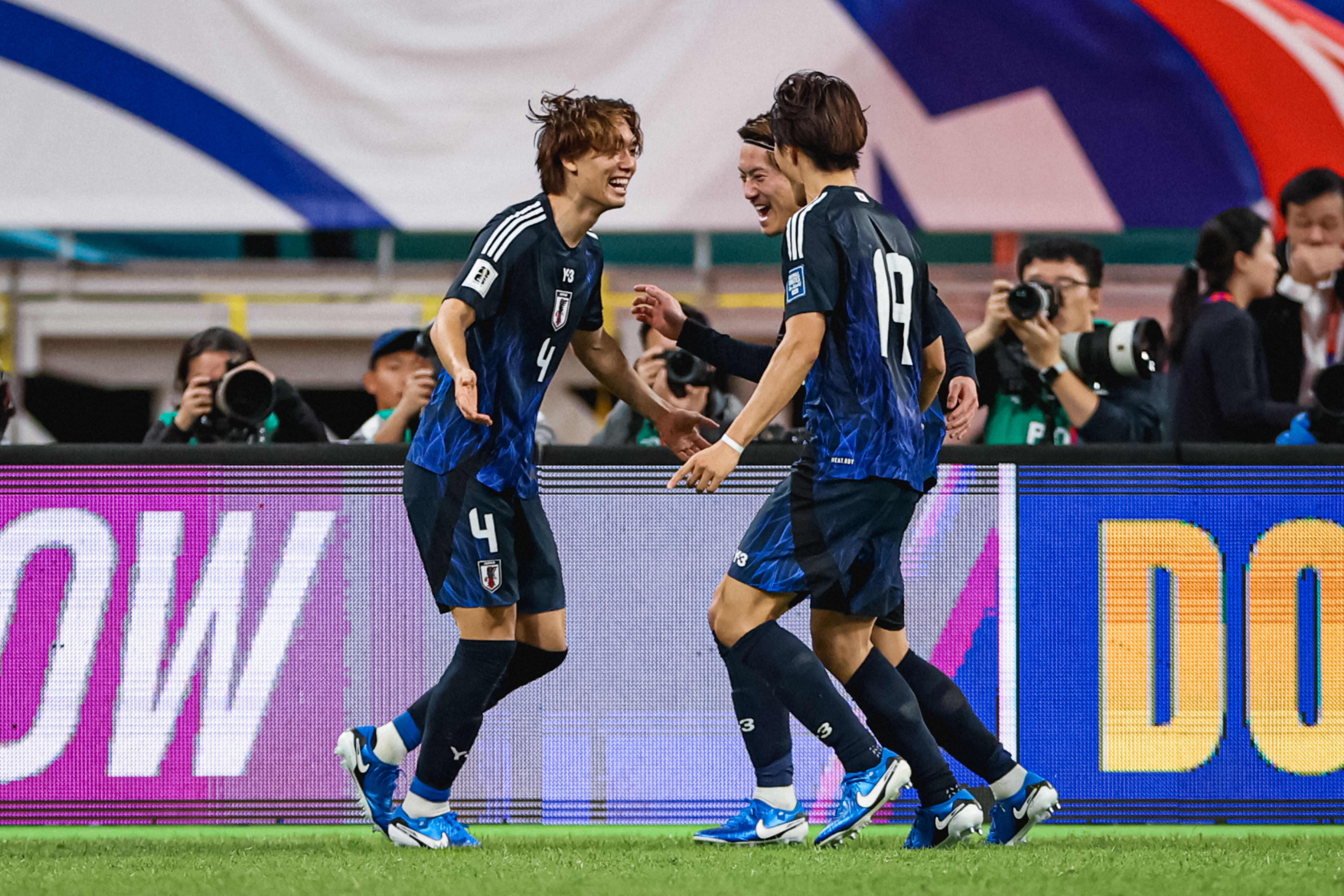 开云官网-日本队碾压英格兰队，波尔点燃赛场