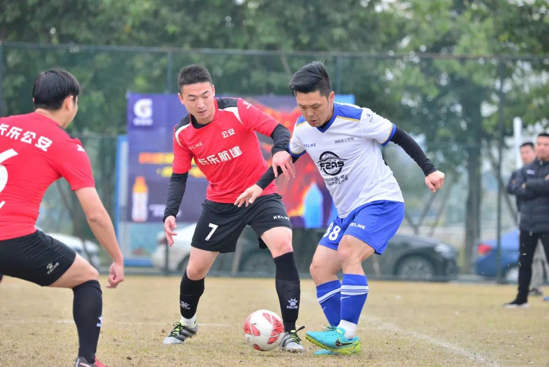 开云官网-墨西哥赛艇队众志成城夺冠，创造奇迹