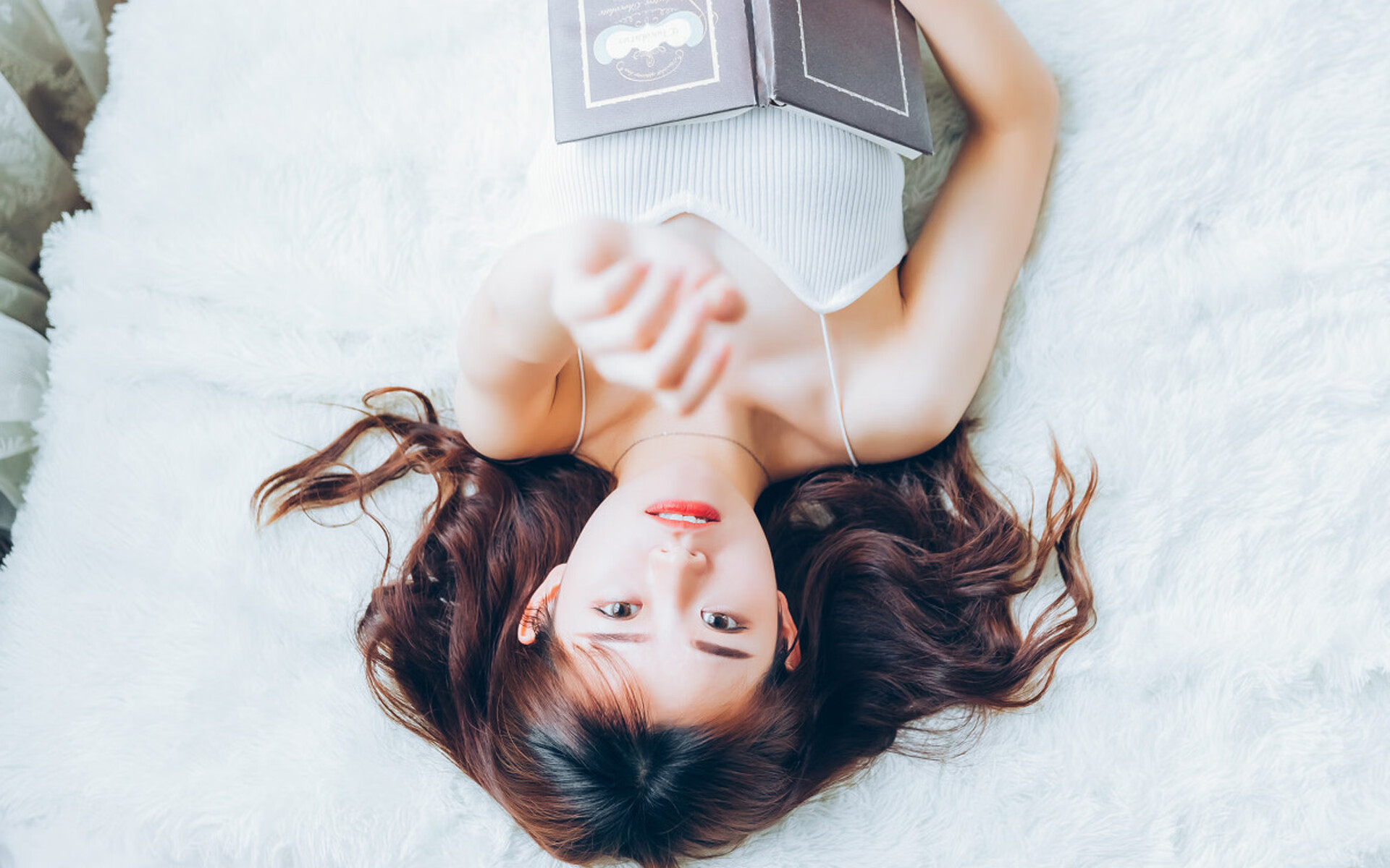 终极弯道,F1争冠夜映射下的伦纳德完美控场