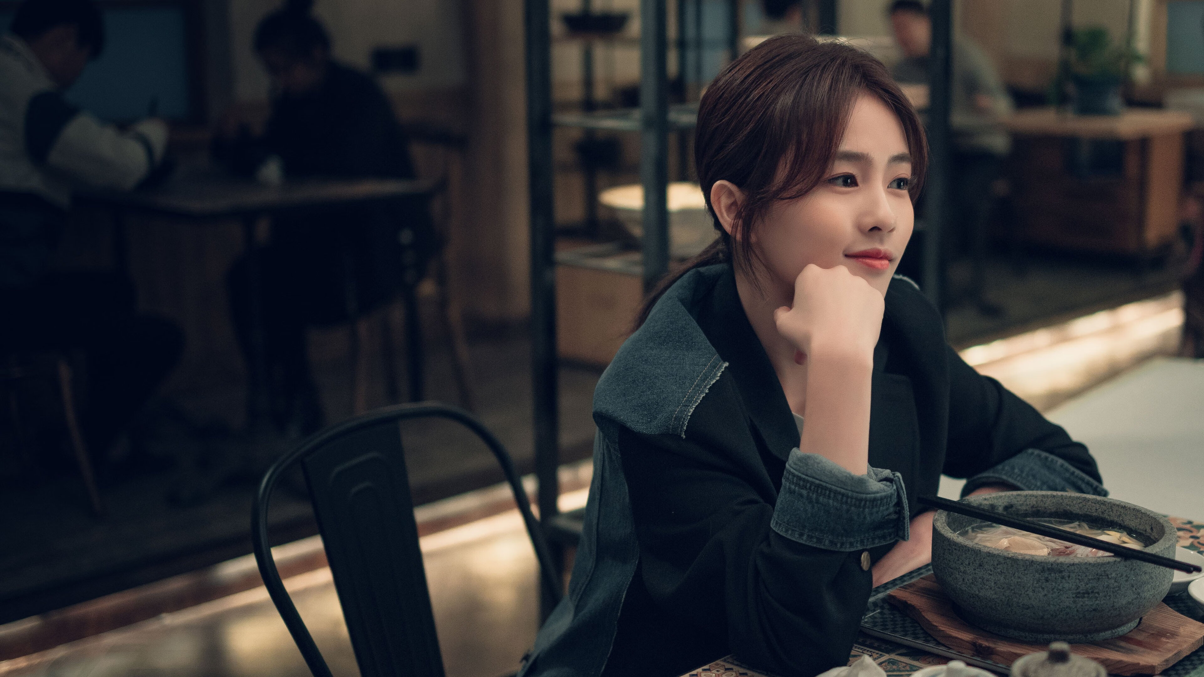 开云APP-夜宴与舞者，欧冠半决赛，迪马利亚在灯火璀璨时起舞