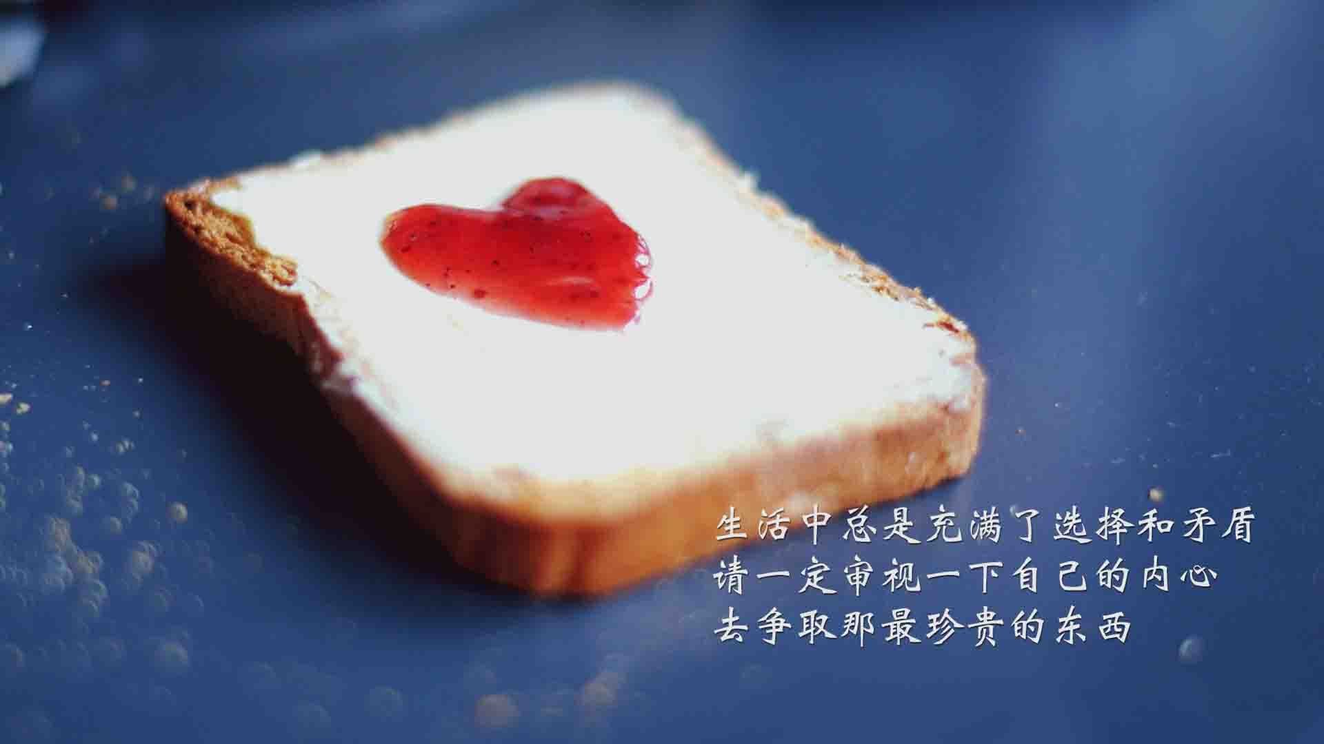 开云体育app-高卢雄鸡一飞冲天，阿方索·戴维斯主宰法乌焦点战，法国队剑指2026世界杯冠军