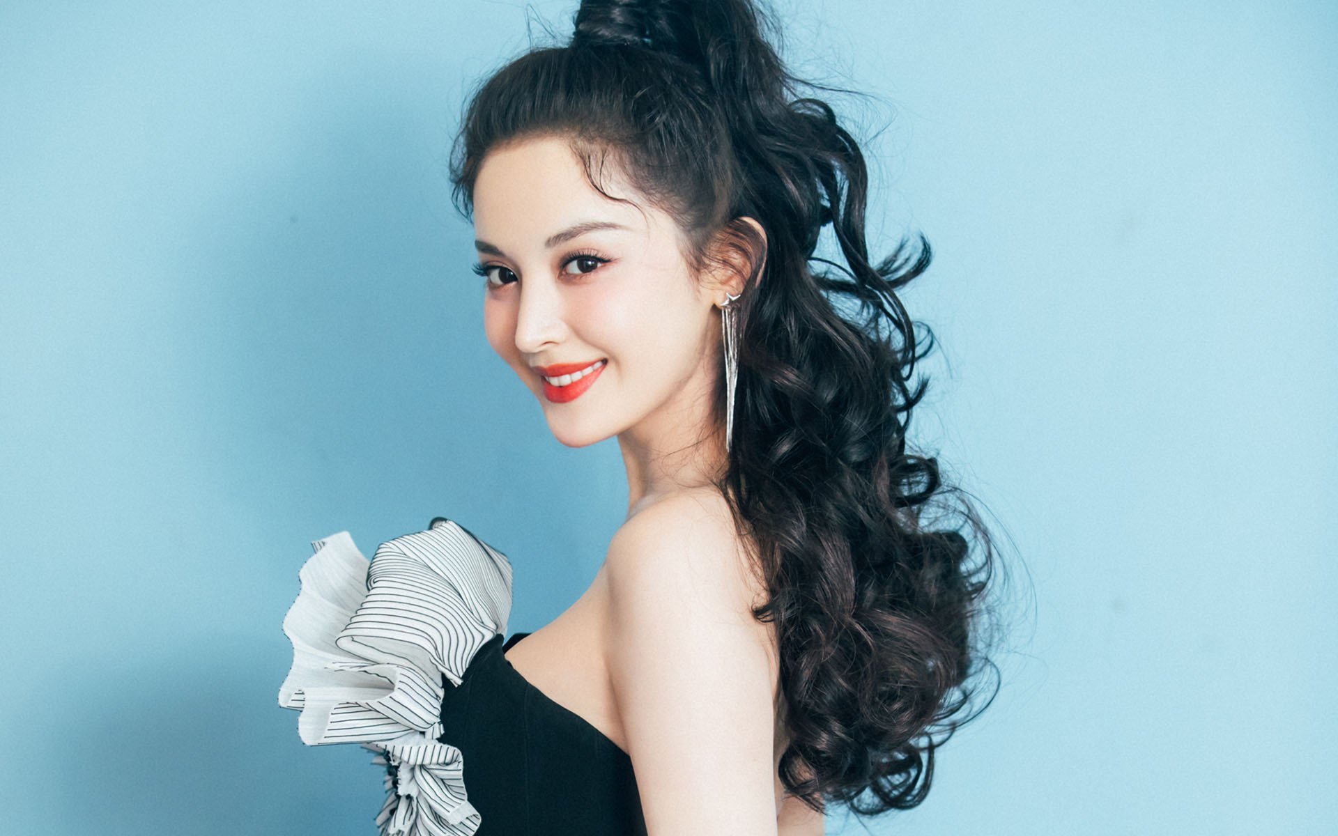 开云体育平台APP-郁金香之刃，登贝莱的锋芒—2026世界杯B组荷兰激战罗马尼亚